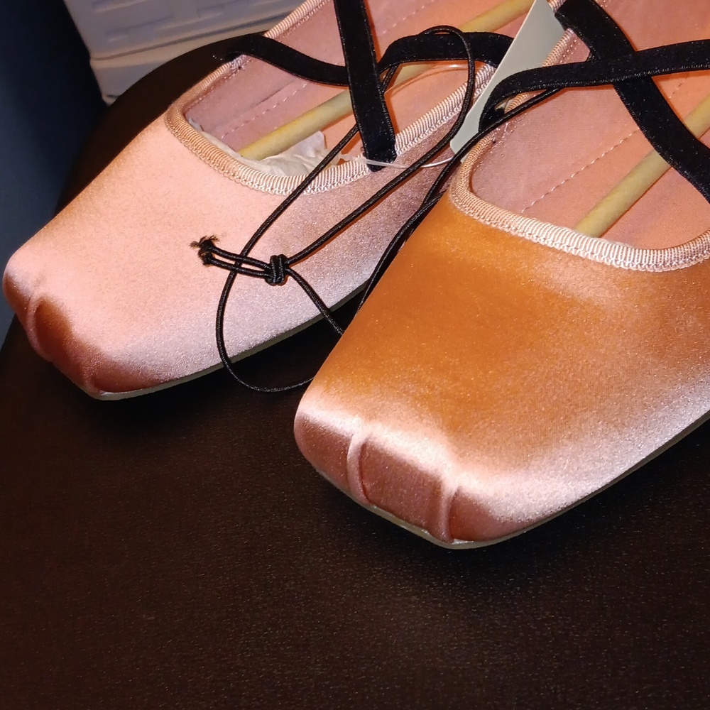 Worthington Lilac Square Closed Toe Ballet Flats - Picture 8 of 8